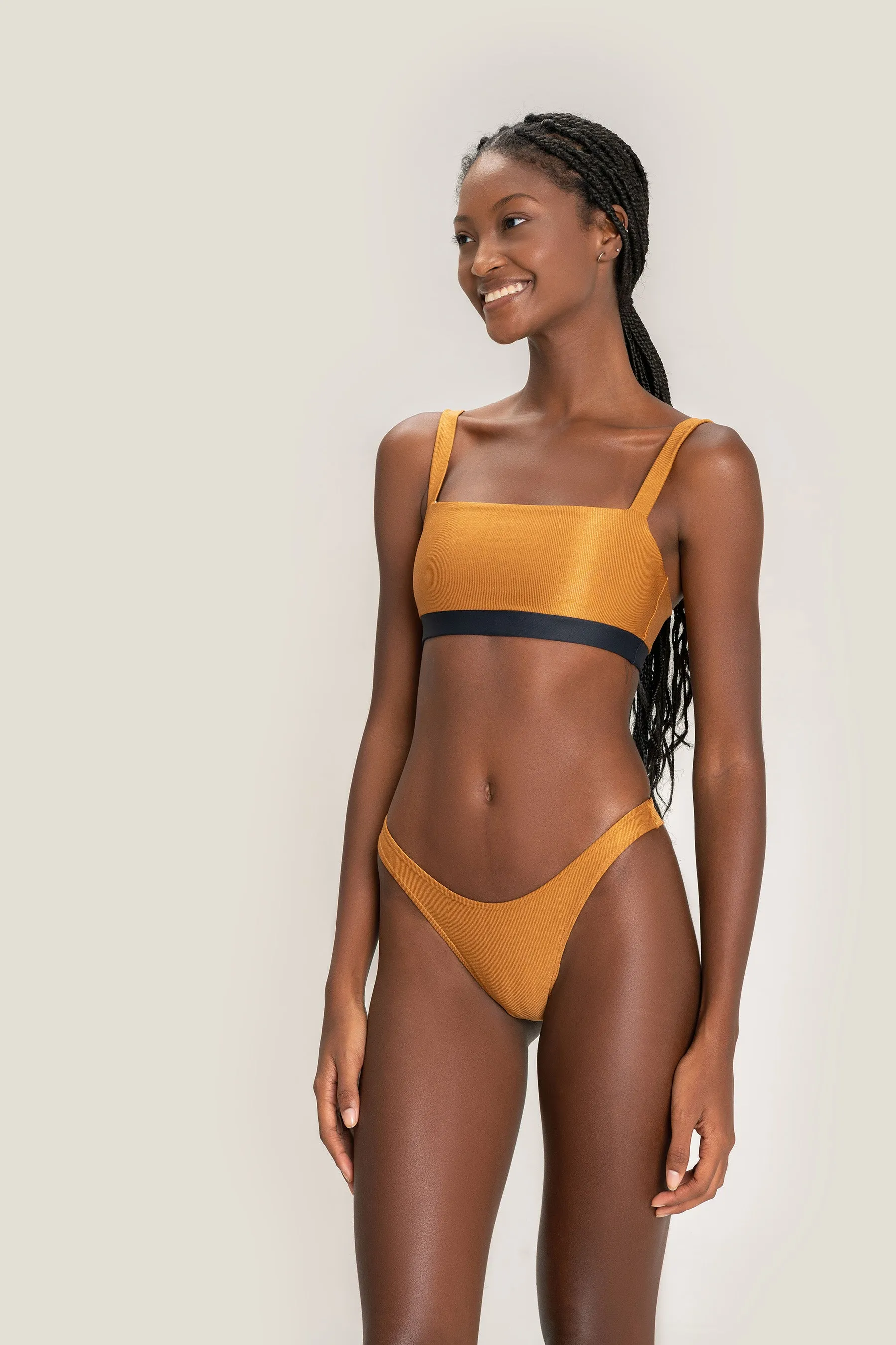 Allure® Asa Delta Bottom