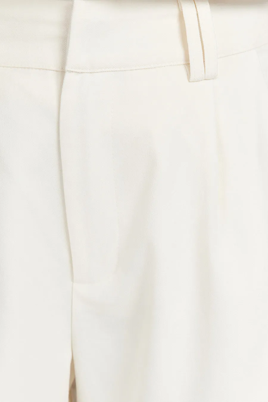 BECKHAM CREAM BERMUDA SHORT