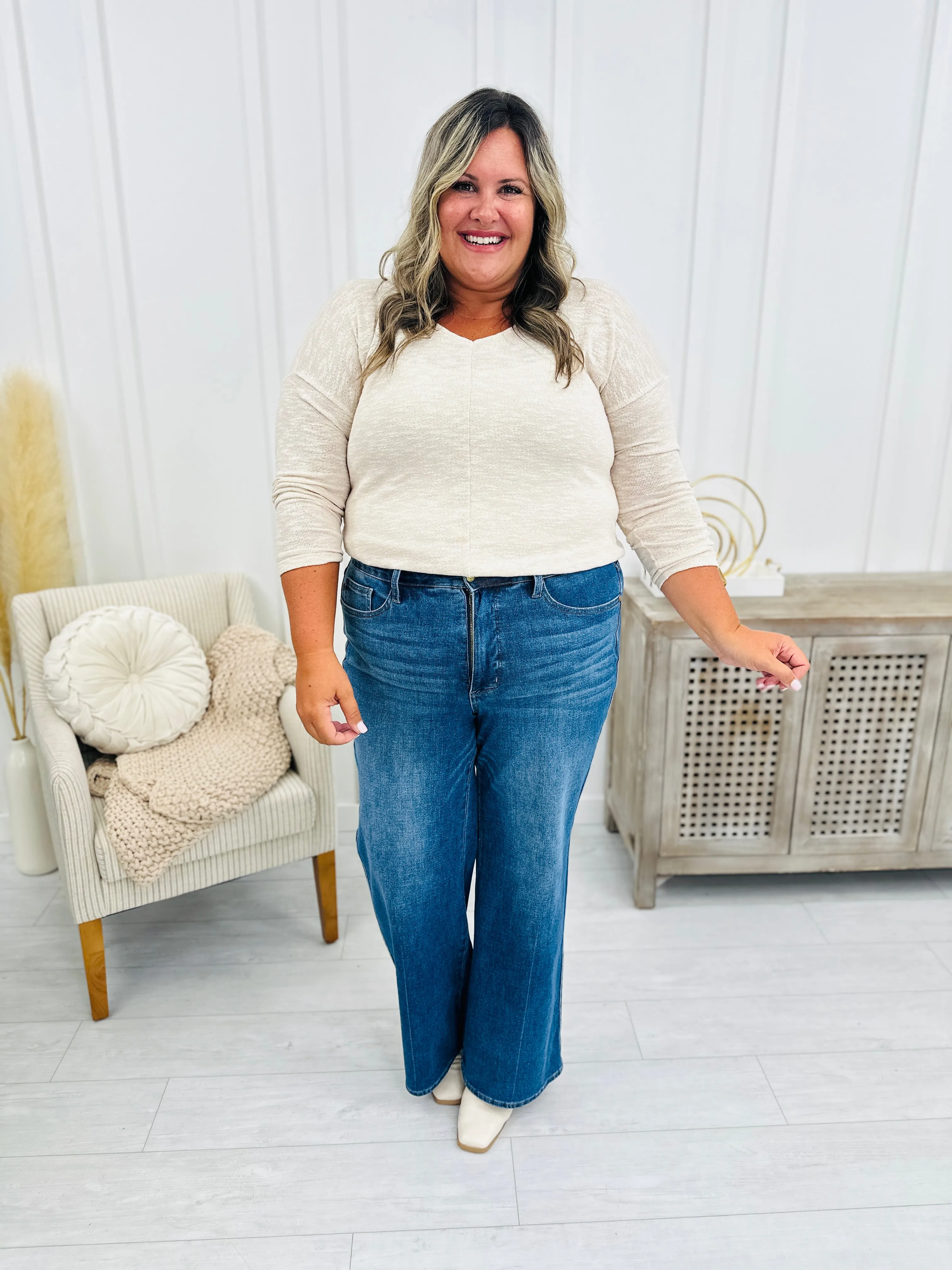 Judy Blue Far Out Wide Leg Tummy Control Jeans in Reg/Curvy