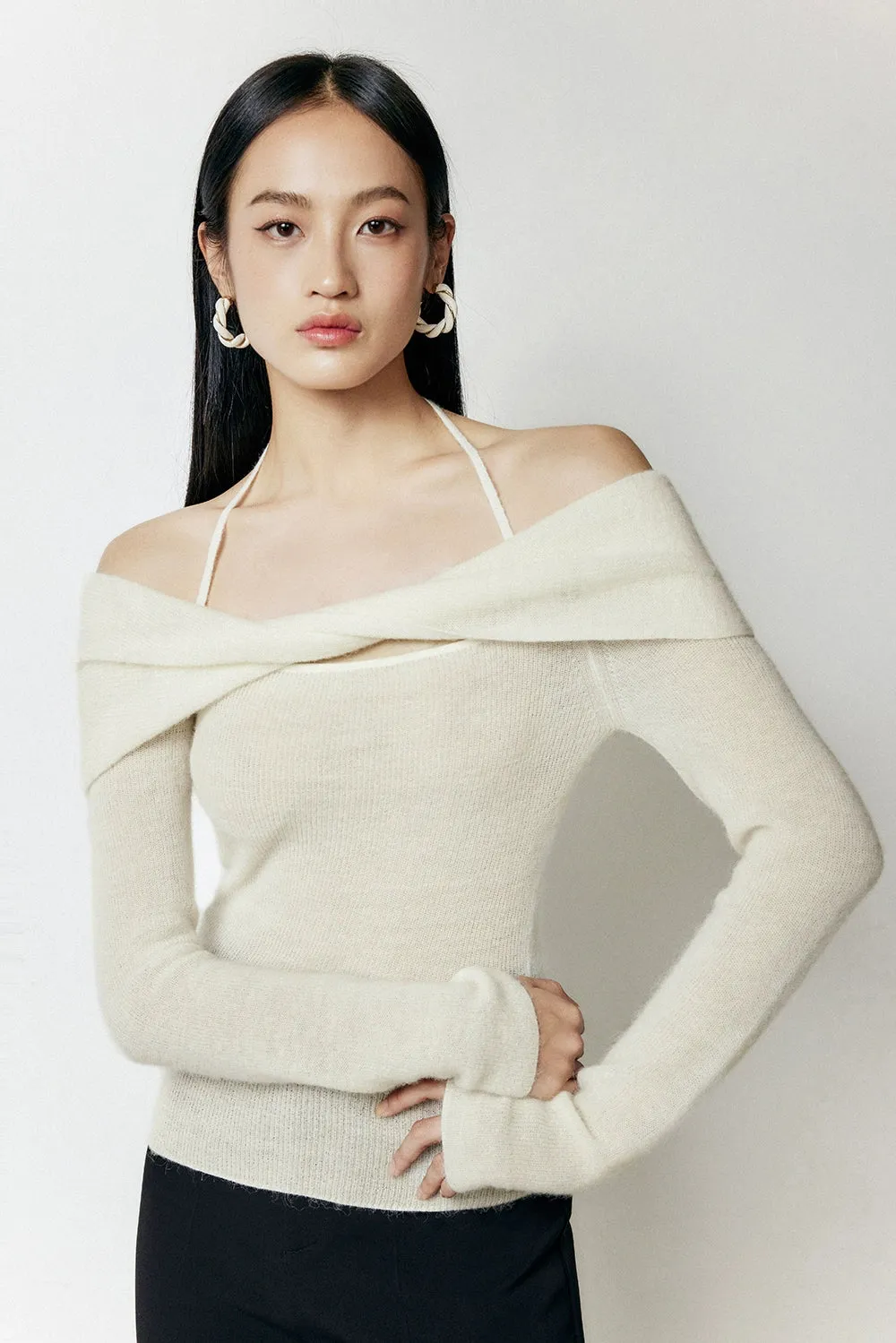 Off-Shoulder Ribbed Long Sleeve Halter-Neck Sweater Top