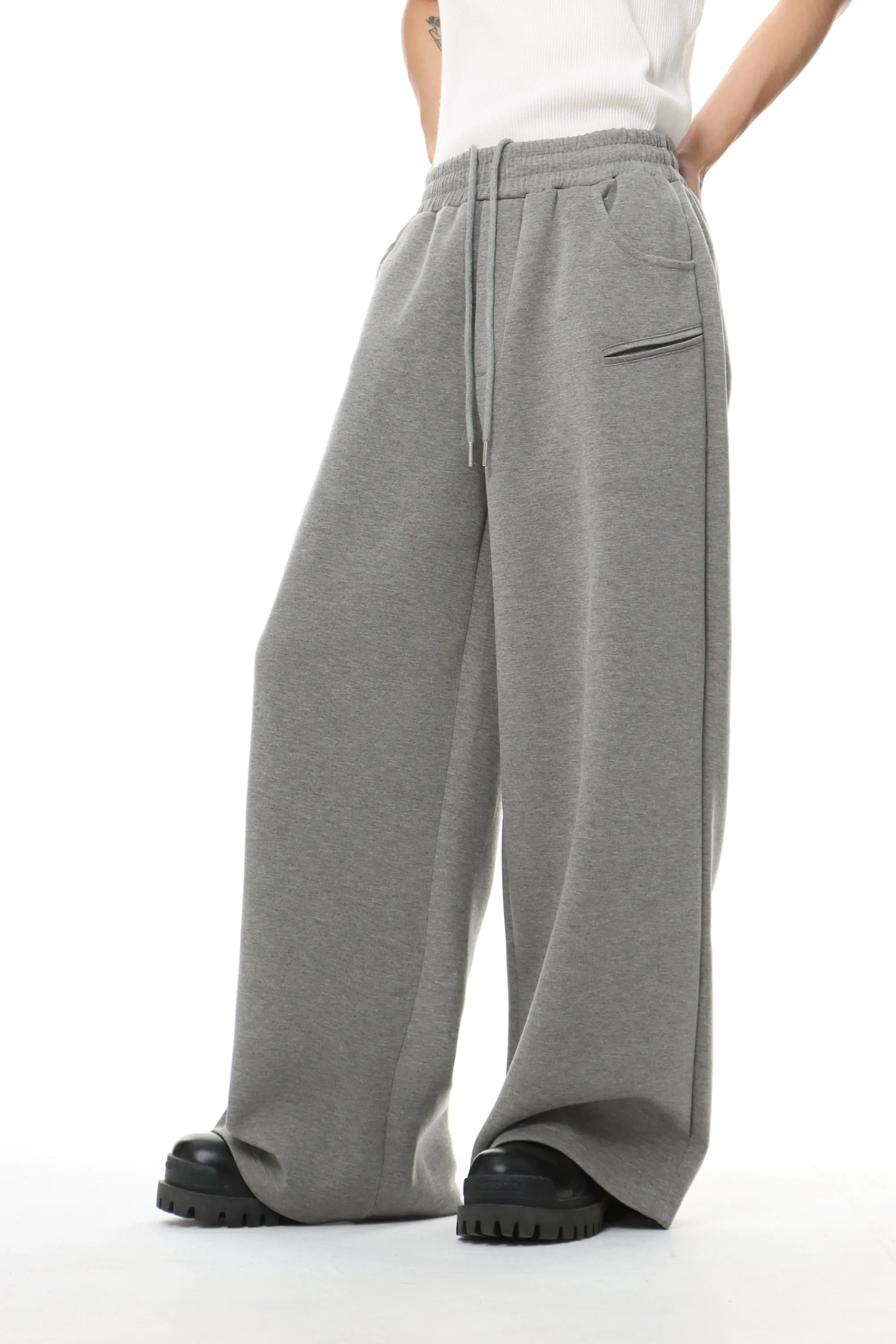 Oversized Cropped Zip Hoodie and Wide-Leg Sweatpant Tracksuit Set