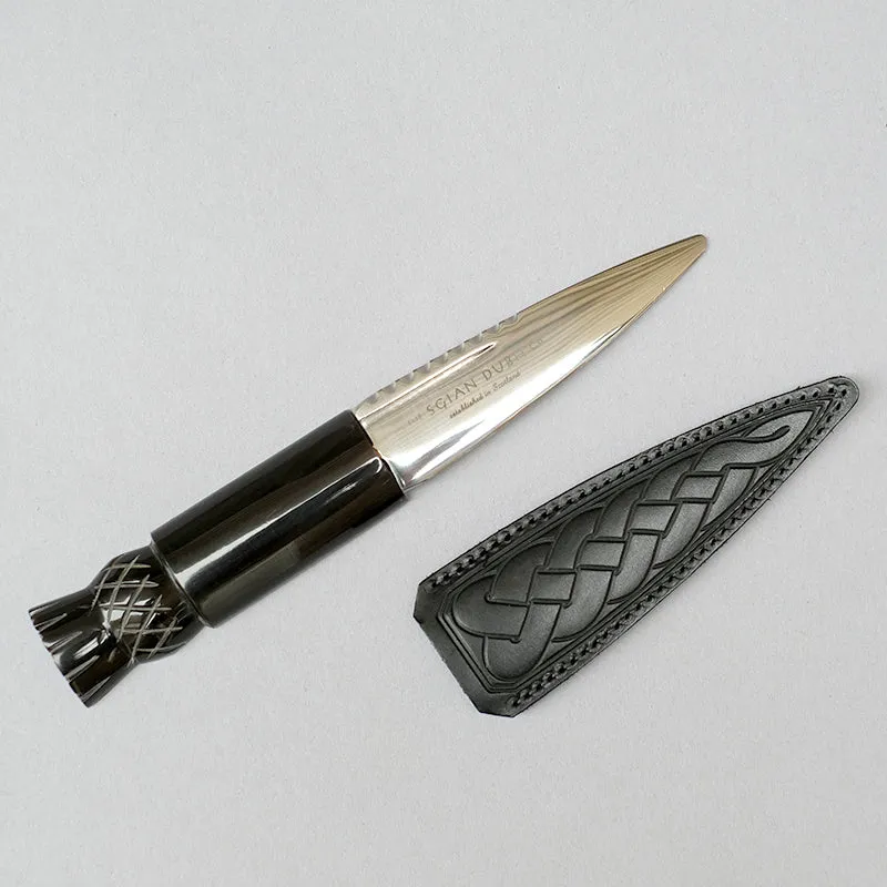 Sgian Dubh with Oxhorn Thistle Handle Tip