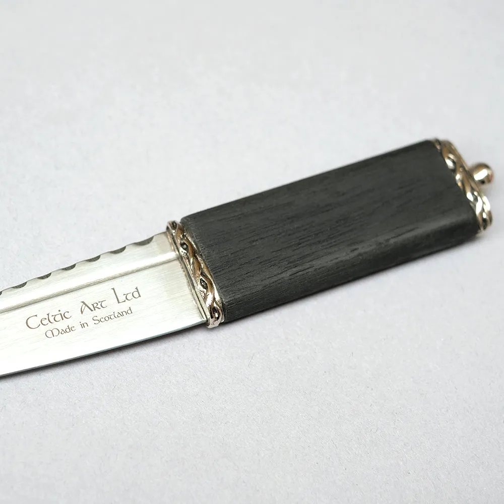 Sgian Dubh with wild thistle design handle