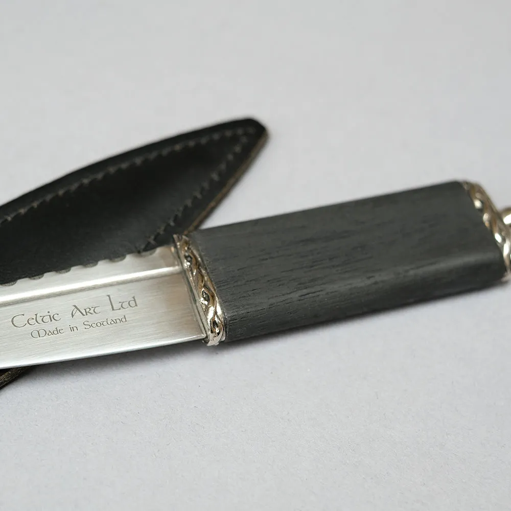 Sgian Dubh with wild thistle design handle